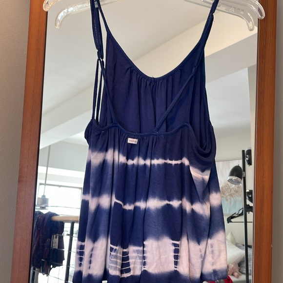 Volcom flowy tank top - Picture 2 of 4